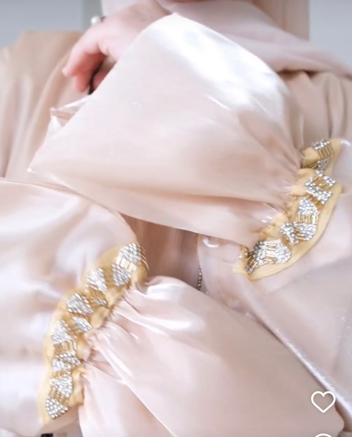 Nabiilabee Cream Embellished Cuff Sleeve Abaya